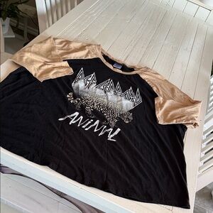 Def Leppard “animal” Black and Tan Graphic T-Shirt 3X